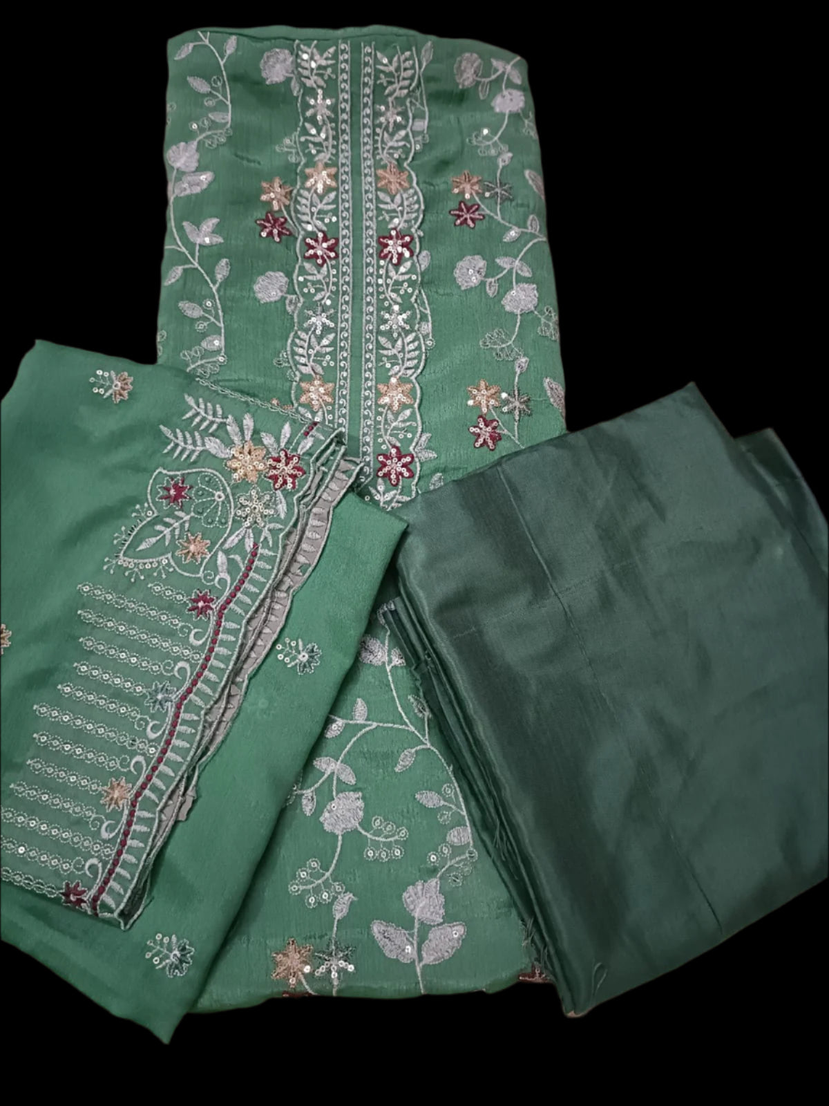 ড্রেস সেট (কামিজ + ইনার + দুপাট্টা + প্যান্ট)