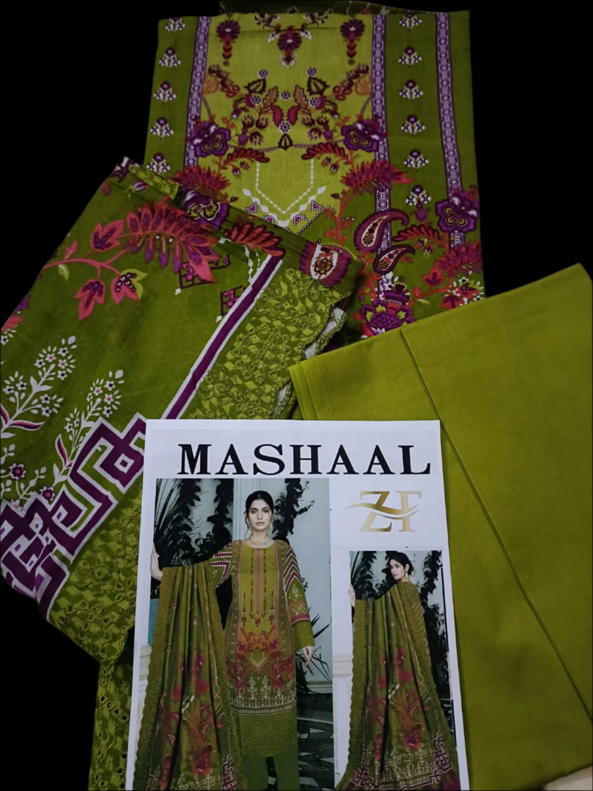 ড্রেস সেট (কামিজ + ইনার + দুপাট্টা + প্যান্ট)